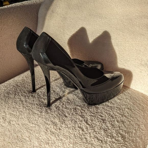 Gucci Black Prism Petro Patent Leather Wimbledon Platform Stilleto Heels - Picture 3 of 12